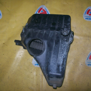 Корпус воздушного фильтра Suzuki TD54W J20A Escudo