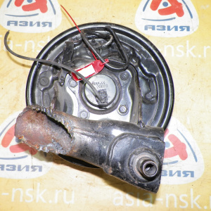 Ступица Toyota AZR60 Voxy/Noah зад, прав 2WD ABS. Барабанные тормоза. В сборе с барабаном и колодками. 42450-44040.42431-28100
