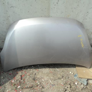 Капот TOYOTA Isis ZNM10