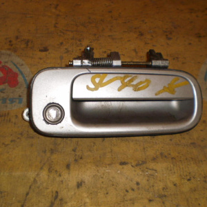 Ручка двери TOYOTA Vista SV40 перед, прав h/t