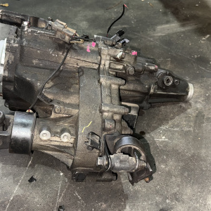 Раздатка Mitsubishi 4D56/6G72 Pajero V23 V44 a/t Super select длинна от акпп до конца флянца 535 мм. ( 23 зуба на акпп )( 26 зуб. на задний карда