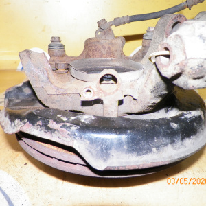 Ступица Toyota AE100/AE101/AE110/EE100/EE101/EE110/EE111/AE104/AE114 Corolla/Sprinter перед, прав 2WD/4WD Суппорт (51-18). ABS.В сборе. Диаметр диска- 238 мм.