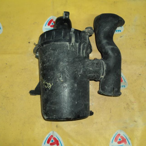 Корпус воздушного фильтра Toyota KCH16 Granvia