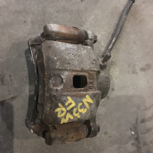 Суппорт MITSUBISHI N33W перед, прав [1 поршня] 2182