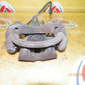 Суппорт Mazda CP8W/CPEW/GW8W/GW5R/GWER '2002 зад, прав GEZC2698ZA 2WD Premacy/Capella