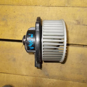 Моторчик печки MITSUBISHI V44W перед.