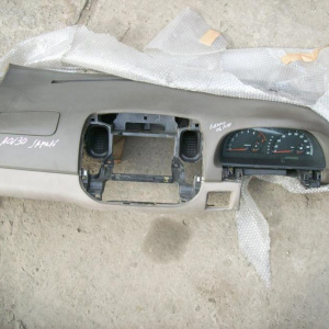Торпедо TOYOTA Camry ACV30 серый