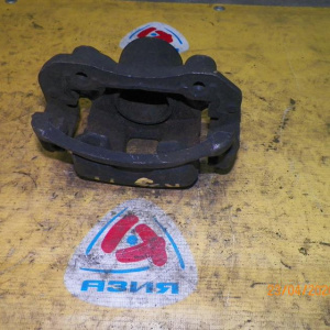 Суппорт Nissan R33 Skyline перед, прав