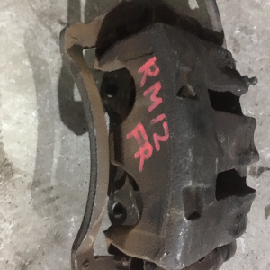 Суппорт NISSAN M12 перед, прав