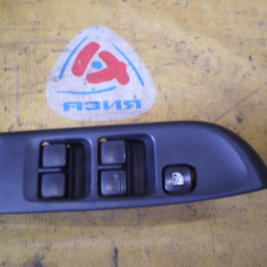 Пульт стеклоподъемника SUBARU Impreza GF1 перед, прав