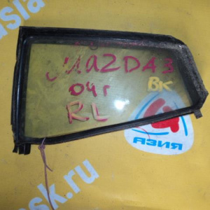 Форточка двери Mazda 3 BK L Sedan