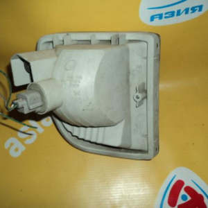 Повторитель в бампер TOYOTA лев RAV4 ZCA25