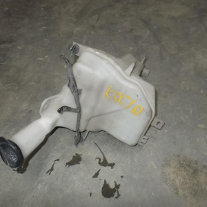 Бачок омывателя TOYOTA KGC10 Passo