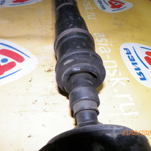 Кардан SUBARU BL5/BP5 EJ256 R На гранате. Длинна передней части от середины крестовины до подвестного-43.5 см.