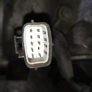 АКПП Mazda KF/KL FU2N19090H 2WD 9 конт. 28 зуб. 6 положений, 5 отверстий на верхнем креплении подушки Millenia TAFP '2004