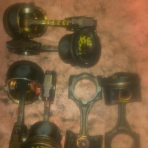 Поршень с шатуном TOYOTA 1JZFSE диаметр 55/22мм.