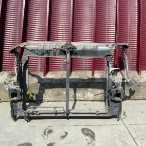 Рамка радиатора TOYOTA Noah/Voxy AZR60/AZR65 53201-28170