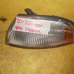Габарит TOYOTA L Carina ST190 деф стекла