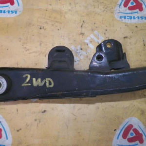 Рычаг Toyota LH100/LH102/LH113/LH125/LH140/RZH100/VCH10/RCH11/KCH10/KCH40/RCH41 Regius Ace/Granvia/Hiace Regius перед, прав н 2WD