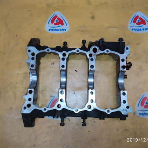 Поддон ДВС Suzuki H25A-104769 Escudo/Grand Vitara TD62W номерная крышка коленвала ( нижняя часть блока )