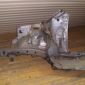Лонжерон TOYOTA Harrier MCU35 R