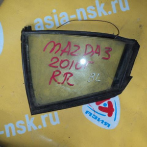 Форточка двери Mazda 3 BL '2010 R sedan