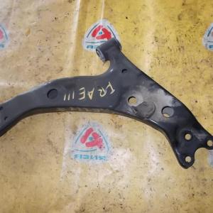 Рычаг TOYOTA AE110/AE111/AE114/AE115/EE111/EE110/CE110/CE114/CE116 '1995-2000 перед, прав с креплением под стабилизатор 48068-12171
