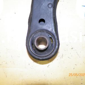 Рычаг TOYOTA AE110/AE111/AE114/AE115/EE111/EE110/CE110/CE114/CE116 '1995-2000 перед, лев с креплением под стабилизатор 48069-12171