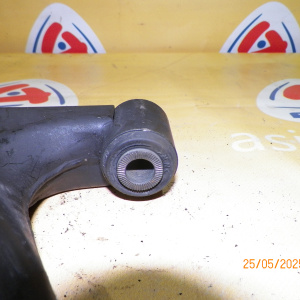 Рычаг TOYOTA AE110/AE111/AE114/AE115/EE111/EE110/CE110/CE114/CE116 '1995-2000 перед, лев с креплением под стабилизатор 48069-12171