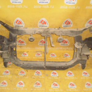 Рамка радиатора Toyota Nadia SXN10 SU