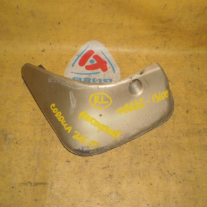 Брызговик Toyota Allex/Corolla Runx ZZE120 зад, лев