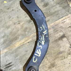 Рычаг Mitsubishi CW5W/CX3A/CY4A/GA3W/CV5W Outlander/Airtrek/Galant Fortis/ASX/Delica D:5 R верх попер.