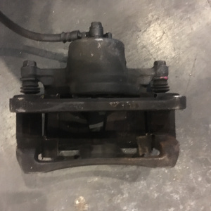 Суппорт Subaru GF1/GF6/GC1/GG2/BG5/BD5 Impreza/Legacy перед, прав под диск 260 *24 26291AC000, 26291AC001