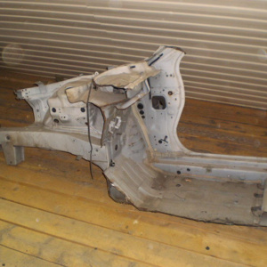 Лонжерон HONDA Inspire UC1 R