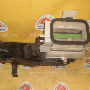 Моторчик печки Subaru GG3 Impreza (в сборе) 72210-FE040