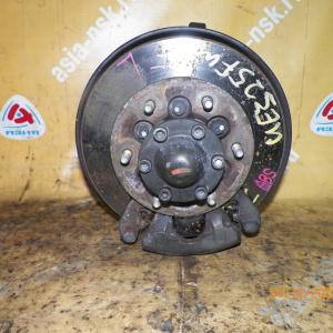 Ступица ISUZU UES25W Wizard 6VD1 перед, лев ABS пробег 65т.км.