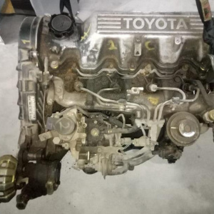 Двигатель TOYOTA 1C-1520140 передний привод без навесного CE90