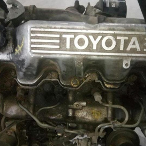 Двигатель TOYOTA 1C-1520140 передний привод без навесного CE90