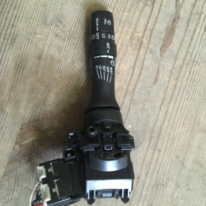 Блок подрулевых переключателей Toyota Corolla Fielder NZE14# L задн. дворник+регулировка