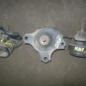 Подушка двигателя Honda D17A RN1/EU1 перед, лев