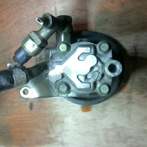 Гидроусилитель NISSAN VQ35 E50 шкив на гайке