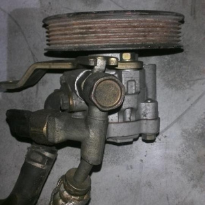 Гидроусилитель NISSAN VQ35 E50 шкив на гайке