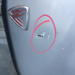 Капот NISSAN AD/Wingroad Y11 дефект