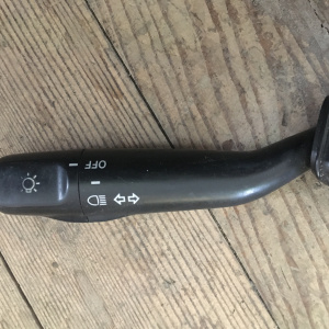 Блок подрулевых переключателей TOYOTA Prius NHW10 R