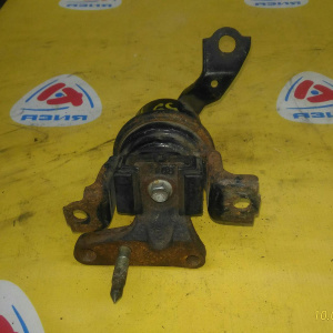 Подушка двигателя Toyota 3S RAV4 SXA10 перед, прав