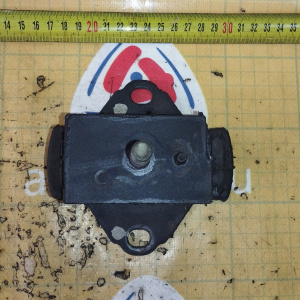 Подушка двигателя Toyota 3S-FE Lite Ace Noah/Town Ace Noah SR40/SR50 прав=лев F 12361-74480 / 12361-75080