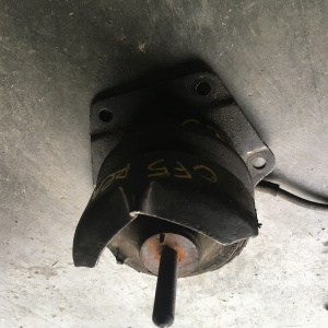 Подушка двигателя Honda F18B/F20B/F23A Accord CL3/CF3/CF4/CF5 зад. R S0A / 50810-S84-A83