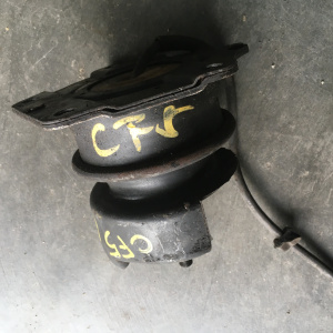 Подушка двигателя Honda F18B/F20B/F23A Accord CL3/CF3/CF4/CF5 зад. R S0A / 50810-S84-A83