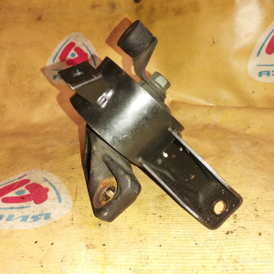 Подушка двигателя Mazda FP/FS Capella GF8P/GW8W 2WD a/t ДЕФЕКТ перед, прав ( 0A07 ) G15C-39-060