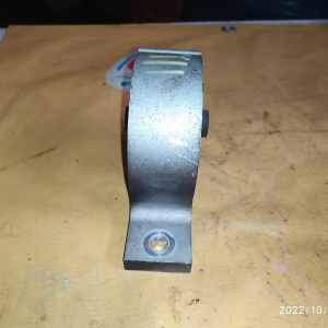 Подушка двигателя Nissan QG1# AD G10/Y11/B15 2WD ДЕФЕКТ F 11271-4M400/112704M400